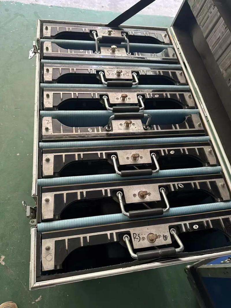 優(yōu)質(zhì)光祥P3.91室內(nèi)LED顯示屏，330平方現(xiàn)貨出售，助力您的視覺(jué)呈現(xiàn)